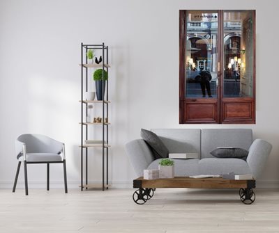 דלת מלון ברחוב סאנט לאזר 3307 -19