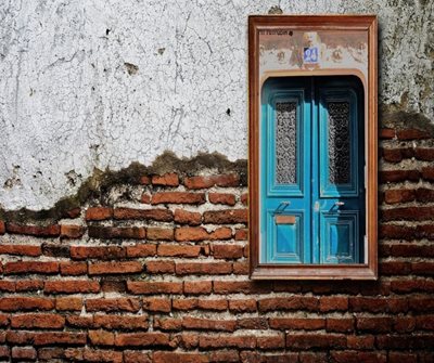 דלת ברחוב סאנט לאזר 3767 -5