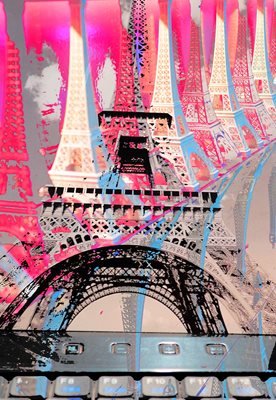 קולאז' אייפל עם מחשב בוורוד 0015 -00