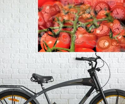 קולאז' שעונים ועגבניות0071 -00