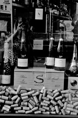 חנות יין 55 ברחוב סאנט לאזר 2514 -9