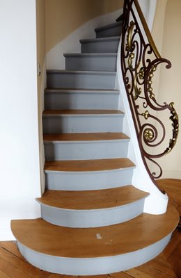 מדרגות פריזאיות קלאסיות 17-4092