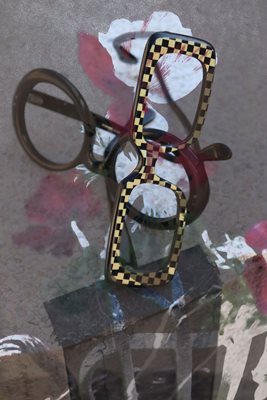 משקפים משבצות עם כלנית אסימטרי 00154