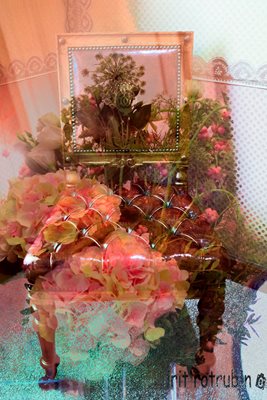 קולז' כיסא בארמון עם פרחים בוורוד 0044- 00