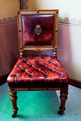 כיסא בארמון 3822 -1