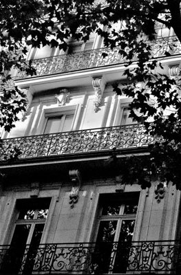 3 מרפסות בשחור לבן 2562 -5